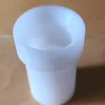 POM-C-Adapter für die Fehlbetankungssperre mit trichterförmigem Innenkegel